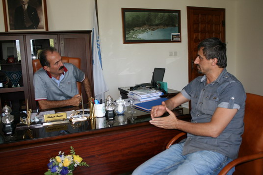 Konu Halka Hizmetse Görevden Kaçmam