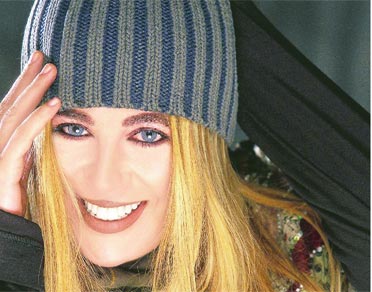 Sanatçı Zerrin Özer Taburcu Edildi