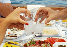 "Cumhuriyet = İki Duble Rakı" mı?