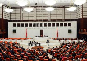 Muhalefetin Şike Taktiğiyle AKP'ye Gol