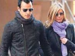 Seks yapacağımız zamanı bile Jennifer seçiyor