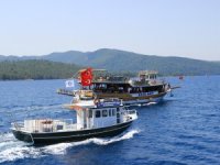 Büyükşehir 7 Atık Alım Teknesiyle Yaza Hazırlanıyor