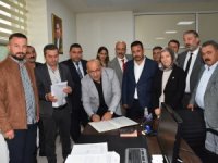 MHP Muğla İl Başkanı Akarfırat mazbatasını aldı