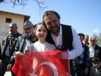 Serkan Yazıcı, Türk Bayrağıyla Karşılandı