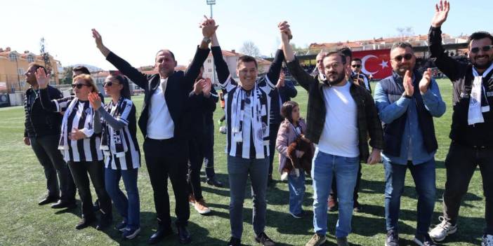 Marmaris Yat Marin FK Maçına Yoğun İlgi: Protokol ve Taraftar Tribünde Buluştu