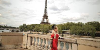 TUĞÇE MARAŞ BİR YILDIZ GİBİ DOĞUYOR