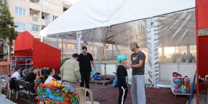 BUZ PİSTİ AÇILDI, EĞLENCE DORUĞA ULAŞTI