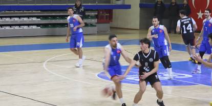 Şampiyon Marmaris! Belediyespor namağlup bölgesel lige yükseldi