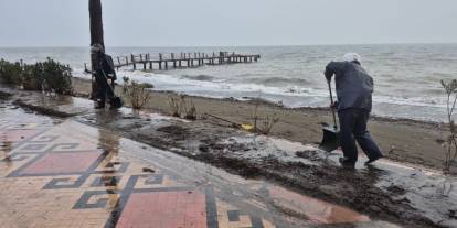DUYARSIZ DAVRANIŞLAR TEMİZLİK ÇALIŞANLARINI ZORLUYOR