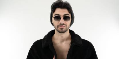 Safa Dede: “Müzik, kendimi en dürüst şekilde ifade edebildiğim alan.”