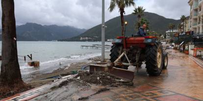 220 AĞACA MÜDAHALE EDİLDİ, 40 KAMYON ATIK TOPLANDI