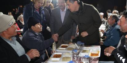 İFTAR SOFRASI 3 MAHALLEDE DAHA KURULDU