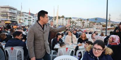 MARMARİS’TE KADİR GECESİ’NDE BİNLERCE KİŞİ AYNI SOFRADA BULUŞTU