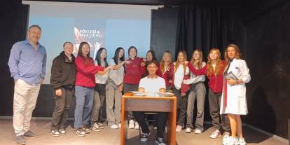 İçmeler’de Genç Kalem: Bahri Efe Yıldız İlk Kitabını İmzaladı