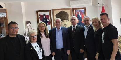 Ümit Özdağ’dan Marmaris’te Anlamlı Ziyaret: Atatürkçü Düşünce Derneği ile Buluştu
