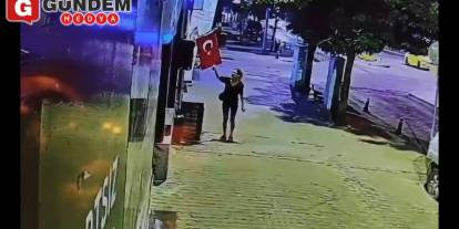 Muğla’da Türk Bayrağını Yakan Kadın Gözaltına Alındı