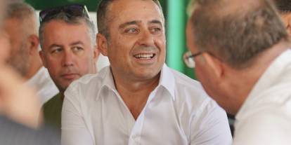 İdris Akgül Armutalan’da İşletme Sahipleriyle Bir Araya Geldi