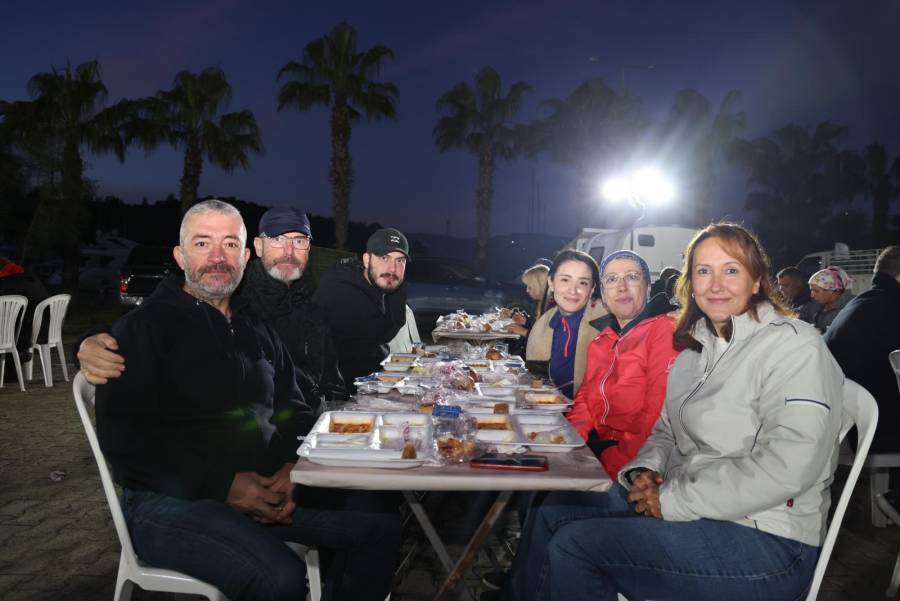 karaca-mahallesi-iftar-9.jpeg