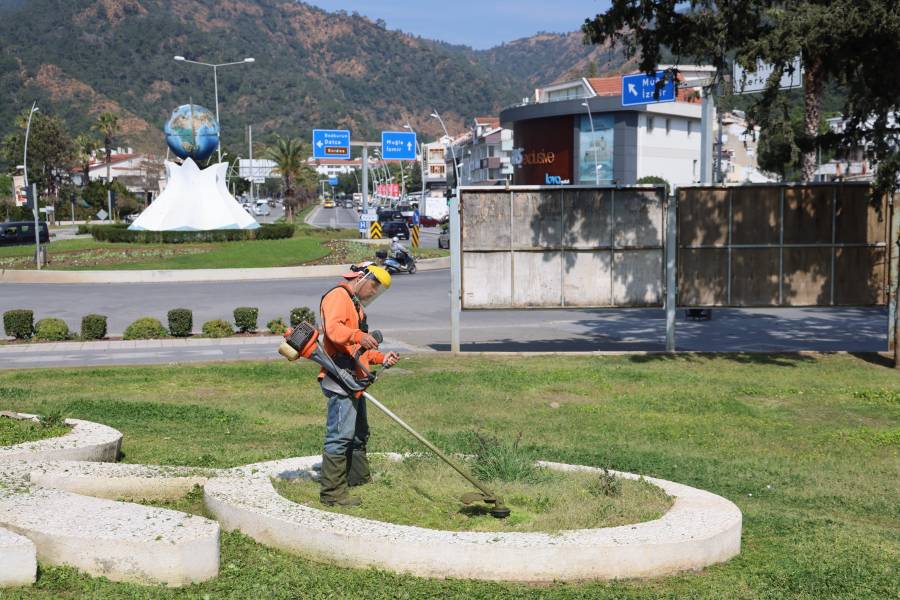 marmaris-bayram-temizligi-5.jpg