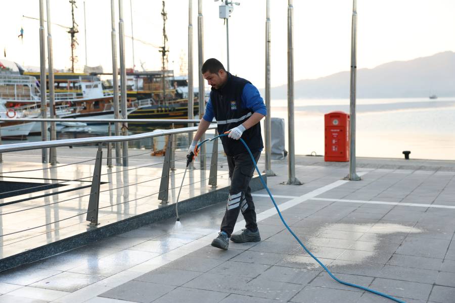 marmaris-bayram-temizligi-6.jpg