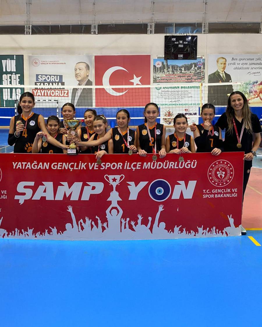 mugla-voleybolunda-bodrum-ihtisas-spor-firtinasi-3.jpeg
