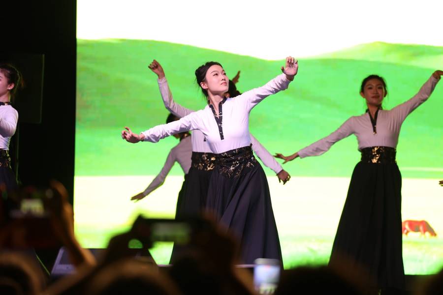 cin-pekin-universitesi-konser-1.jpeg