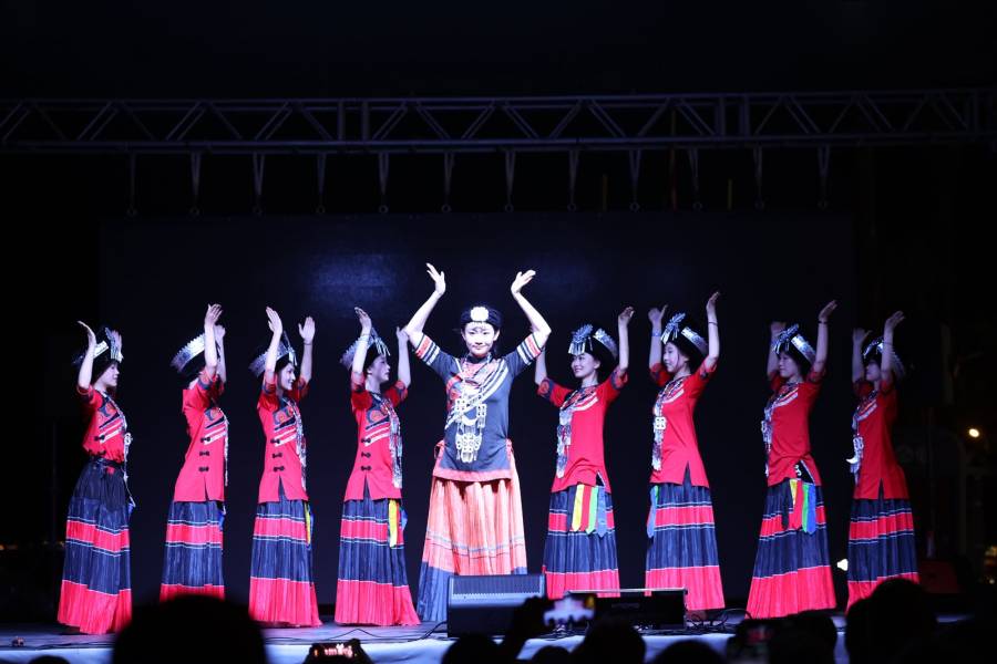 cin-pekin-universitesi-konser-4.jpeg