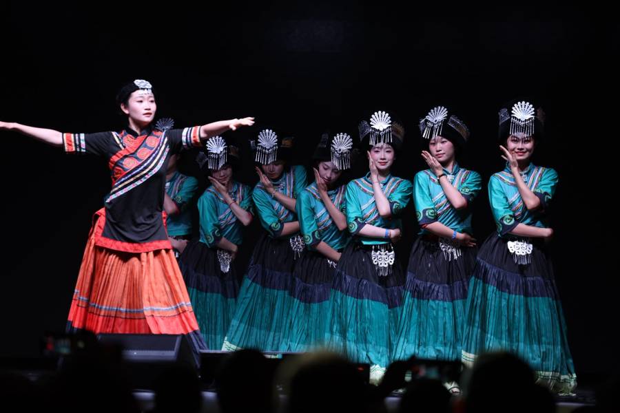 cin-pekin-universitesi-konser-7.jpeg