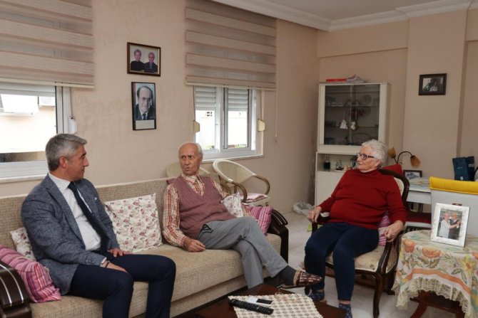 emekli-ogretmenler-ziyaret-1.jpeg