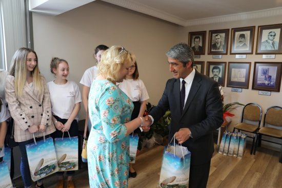 ii-001.jpg ii-001.jpg