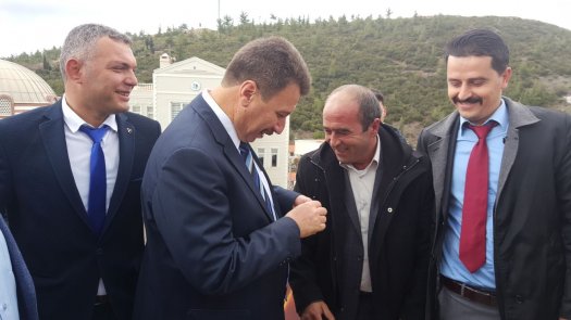 rozet-3.jpeg rozet-3.jpeg