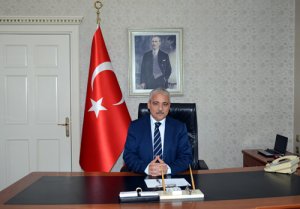 vali-guvencer-makam-02.jpg vali-guvencer-makam-02.jpg